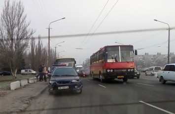 Старинный театр Днепра заливает водой