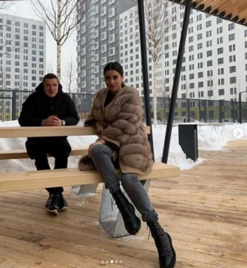 «Мусорная королева»: Ксения Бородина предлагает поклонникам купить квартиры возле самой большой в Европе мусорной свалки