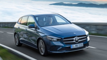 Mercedes назвал российские цены на новый B-Class