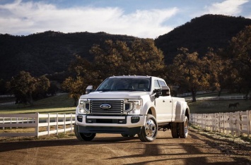 Компания Ford представила обновленный тяжелый пикап F-Series Super Duty