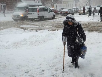 Помогите найти: в Соцгороде ищут пожилую женщину в бордовом шарфе