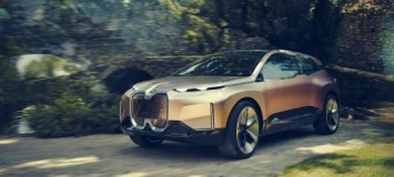 Электрокроссовер BMW iNEXT замечен на первых зимних испытаниях