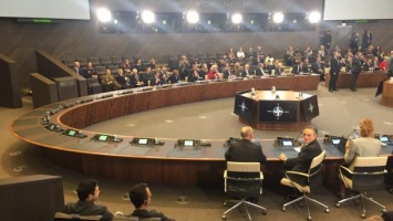 Страны НАТО подписали протокол о вступлении Македонии в НАТО