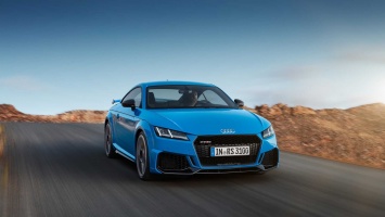 Купе и родстер Audi TT RS минимально обновились