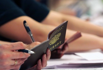Bellingcat: бойцы "ЧВК Вагнера" получают паспорта с сотрудниками ГРУ