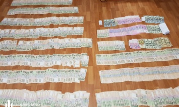 В Киевской области мужчины требовали деньги за разрешение на газификацию домов