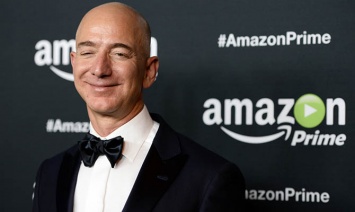 Глава Amazon обвинил журналистов в шантаже с личными фотографиями