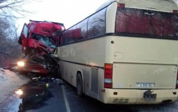 В Черниговской области автобус рейсом Тирасполь-Москва столкнулся с фурой