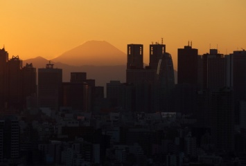 Инвесторы скупают ценные бумаги Японии, несмотря на минусовые ставки