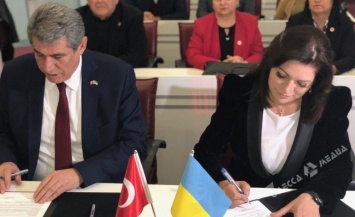 Город в Одесской области подписал договор о сотрудничестве с турецким городом