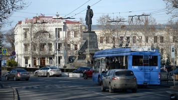 Табу на проезд и парковку: где и когда в Севастополе ограничат движение