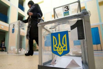 ''Хотят еще'': Цимбалюк объяснил, почему Россия рвется на выборы в Украину