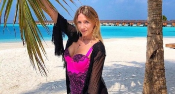 «У тебя очень красивая фигура!» Леся Никитюк назвала стоимость платья, в котором она отдыхала на Мальдивах