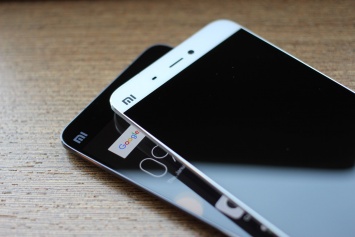 Складной смартфон Xiaomi показали на рендерах