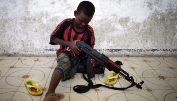 В вооруженные конфликты в мире втянуты около 250 тысяч детей - ЮНИСЕФ