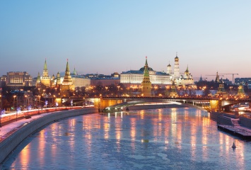 Главную достопримечательность Москвы закрывают: готовят ванну со спецраствором и новый костюм