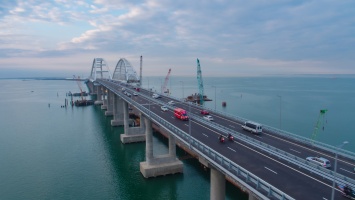 Керченский мост представляет угрозу для судов: «щель-калитка»