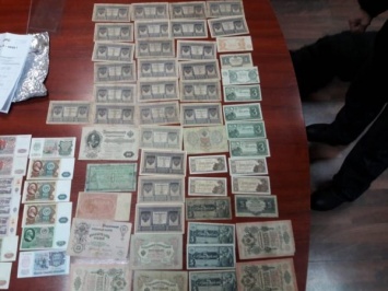 Запорожец-контрабандист вез из Польши коллекцию старинных денег