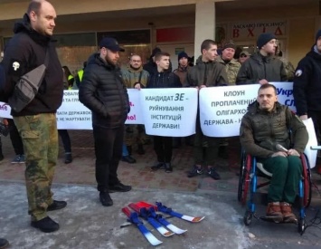У Порошенко использовали атошников для дискредитации Зеленского - журналист