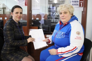 Госкомрегистр помог паралимпийской чемпионке Якибчук оформить право собственности на квартиру
