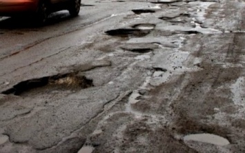 В Запорожье обследуют дороги после зимы