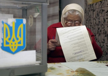 Украинцев начали штрафовать перед выборами: «под суд из-за газет»
