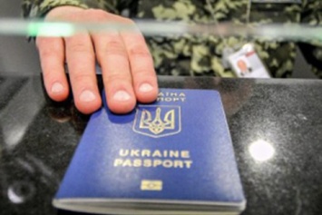 Украинское гражданство за год получили 988 человек, в том числе 126 россиян
