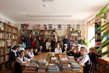 Студотрядовцы Крыма собрали книги для ребят из детских домов и больниц