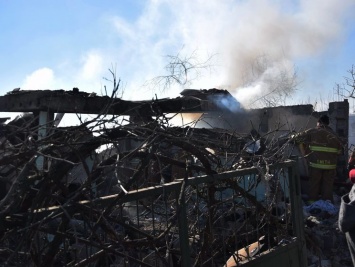 Пророссийские боевики обстреляли Новолуганское из тяжелой артиллерии, уничтожив жилой дом - 30-я бригада ВСУ