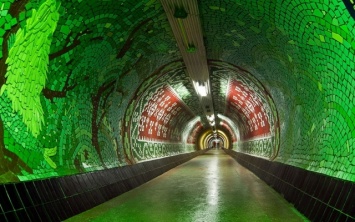 К лету на Французском бульваре откроют знаменитый "Сказочный тоннель"