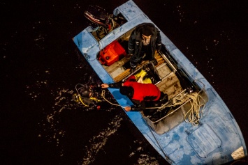 В Днепре спасатели искали утопленника под Новым мостом