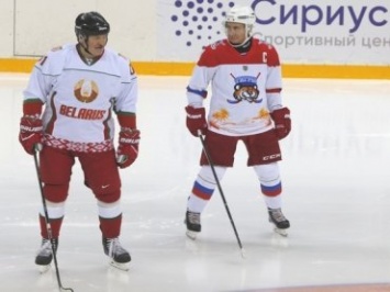 Путин и Лукашенко вместе вышли на лед
