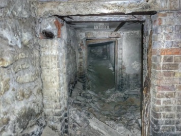 Что стало с подземными тоннелями под одним из самых старых зданий в городе, показали исследователи (фото)