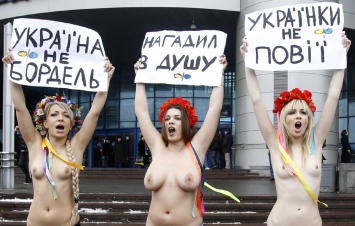 Проститутки жалуются на сексуальные извращения украинских силовиков