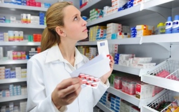 Скандал: В аптеке женщине отказали продавать лекарство