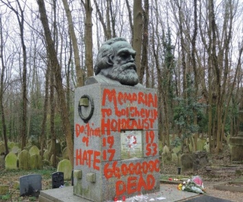 Второй раз за месяц: могила Карла Маркса в Лондоне осквернена