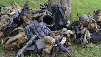 Боевики "ЛНР" готовят новый батальон, обновили радиосети