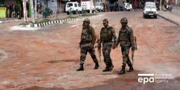 Новая атака в Кашмире: погибли четыре индийских солдата и один гражданский