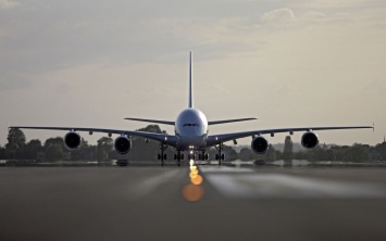 Пассажиры обнаружили смертельно опасную находку в самолете: безуспешно звали на помощь