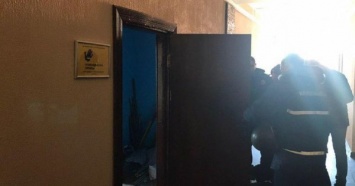 В Киеве свои обокрали офис политпартии Гриценко