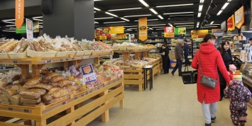 Сенатор предложил закрывать супермаркеты на выходные