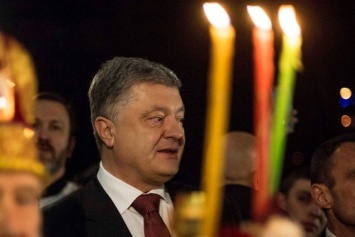В рамках предвыборной агитации Порошенко раздает госнарграды представителям Церкви