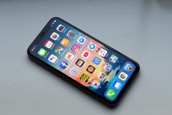 Флагман IPhone 11 получит корпус из матового стекла