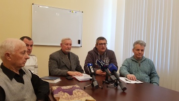 В Севастополе готовят референдум по отставке губернатора Овсянникова