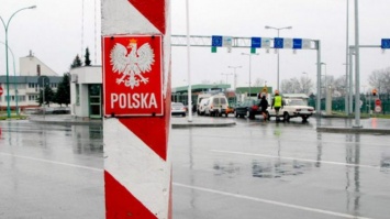 "Право язды" за три тысячи евро. Как поляки едут в Украину за водительскими правами