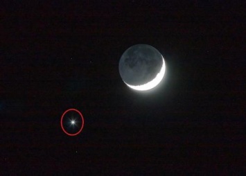 Луна - порождение Нибиру. Во время суперлуния на небе показалась Планета Х