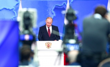 Путин трижды вспомнил про Крым