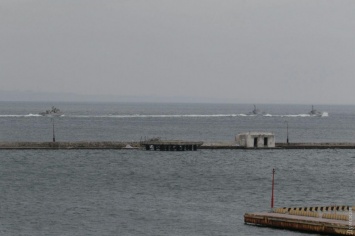 Учения: новые катера Военно-морских сил Украины покинули Одессу с десантом на борту