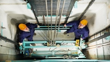 В Херсоне выделят дополнительные средства на ремонт лифтов