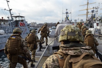 Новые военные катера прогулялись по украинскому морю (видео)